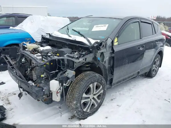 JTMBFREV4HJ161795 2017 TOYOTA RAV 4 - Image 2