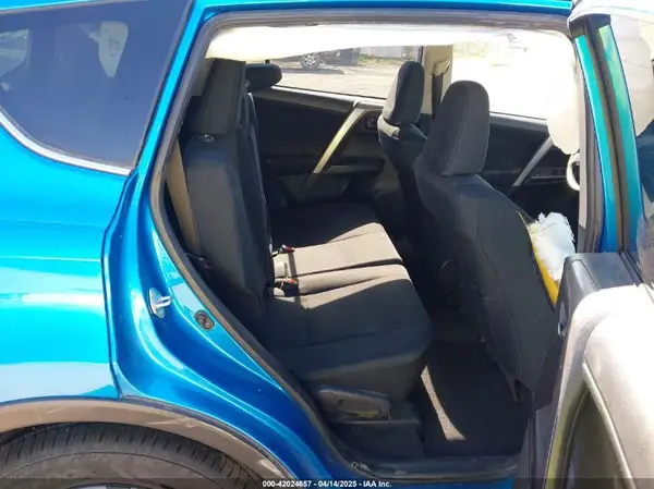 JTMBFREV4HJ711187 2017 TOYOTA RAV 4 - Image 8