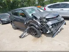 JTMBFREV4HJ712209 2017 TOYOTA RAV 4