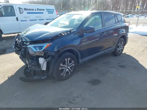 JTMBFREV4JD242588 2018 TOYOTA RAV 4 - Image 2