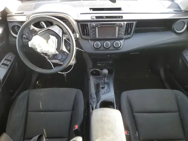 JTMBFREV4JJ717142 2018 TOYOTA RAV 4 - Image 8