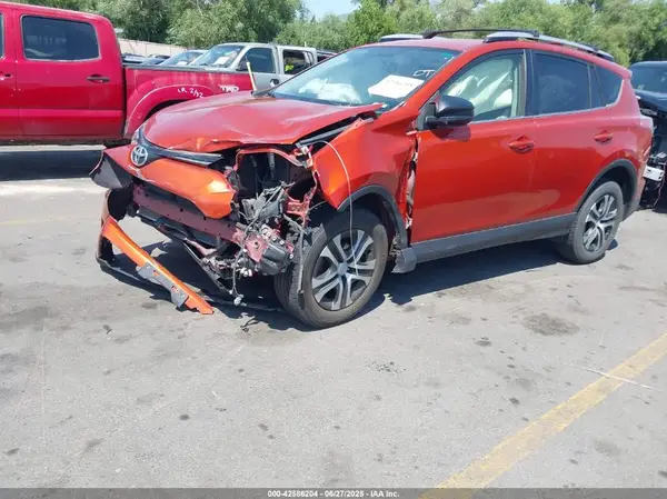 JTMBFREV5GJ057086 2016 TOYOTA RAV 4 - Image 2