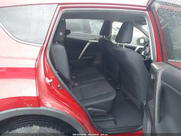 JTMBFREV5GJ070789 2016 TOYOTA RAV 4 - Image 8