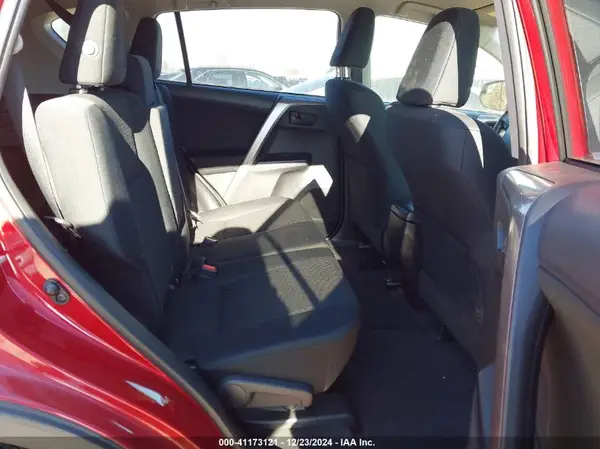 JTMBFREV5GJ099869 2016 TOYOTA RAV 4 - Image 8