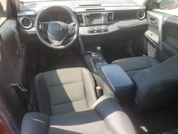 JTMBFREV5HJ127512 2017 TOYOTA RAV 4 - Image 8