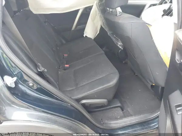 JTMBFREV5HJ151566 2017 TOYOTA RAV 4 - Image 8