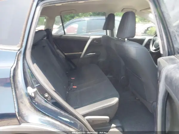 JTMBFREV5HJ173180 2017 TOYOTA RAV 4 - Image 8