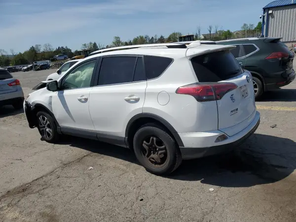 JTMBFREV5JJ185979 2018 TOYOTA RAV 4 - Image 2