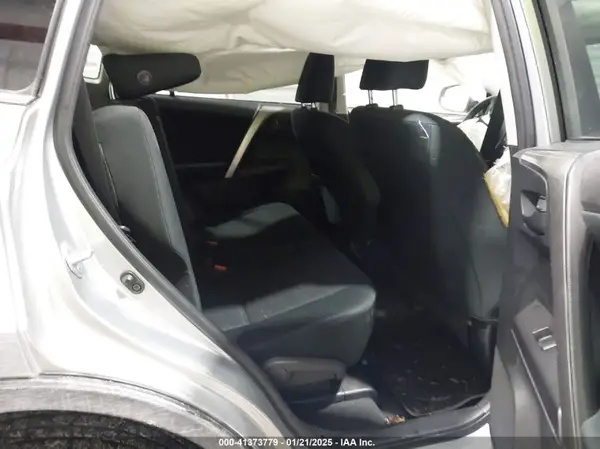 JTMBFREV5JJ197761 2018 TOYOTA RAV 4 - Image 8