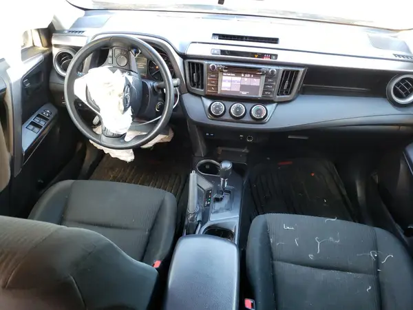 JTMBFREV5JJ226398 2018 TOYOTA RAV 4 - Image 8