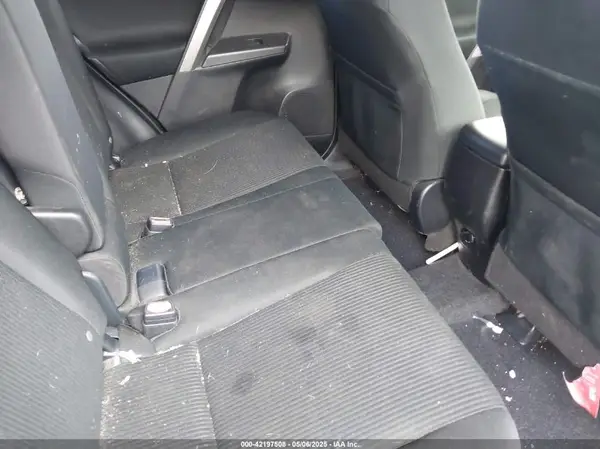 JTMBFREV5JJ228300 2018 TOYOTA RAV 4 - Image 8