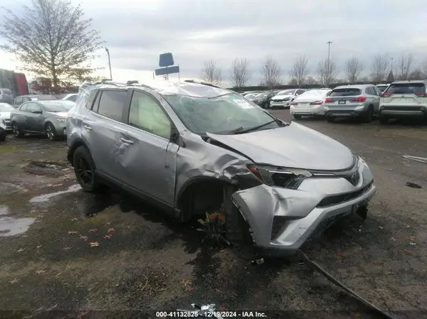 JTMBFREV5JJ251107 2018 TOYOTA RAV 4 - Image 1