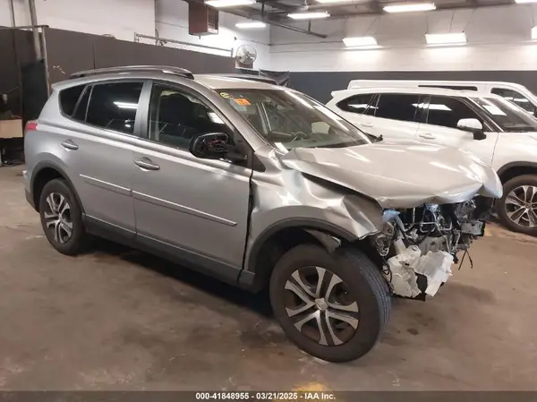 JTMBFREV5JJ260115 2018 TOYOTA RAV 4 - Image 1