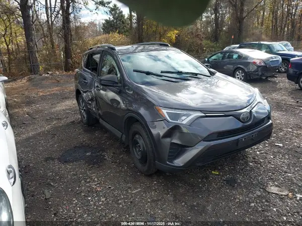 JTMBFREV6HJ106278 2017 TOYOTA RAV 4 - Image 1