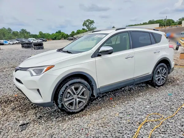 JTMBFREV6HJ106667 2017 TOYOTA RAV 4 - Image 1