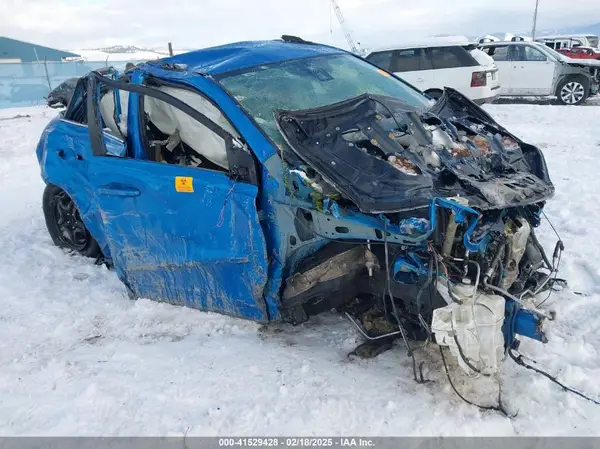 JTMBFREV6HJ128684 2017 TOYOTA RAV 4 - Image 1