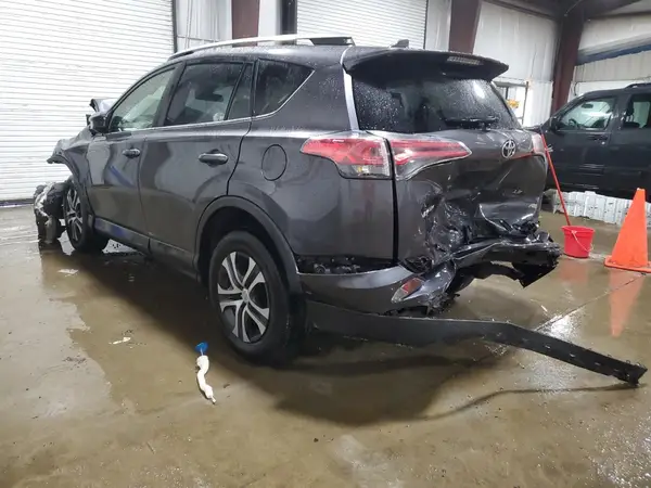 JTMBFREV6HJ141077 2017 TOYOTA RAV 4 - Image 2