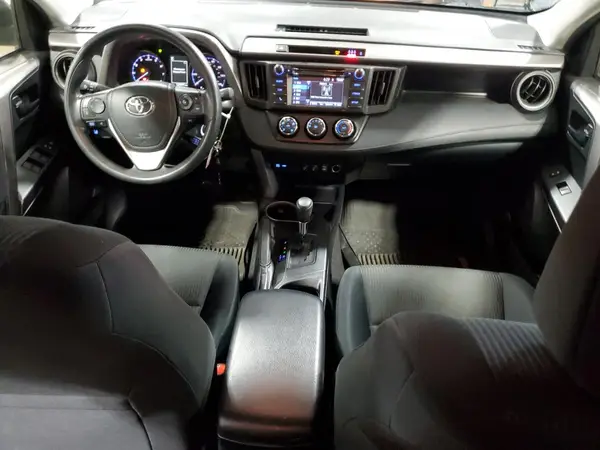JTMBFREV6HJ165878 2017 TOYOTA RAV 4 - Image 8