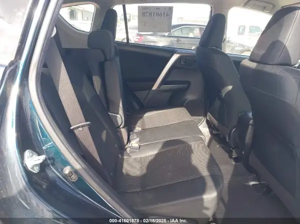 JTMBFREV6HJ169686 2017 TOYOTA RAV 4 - Image 8
