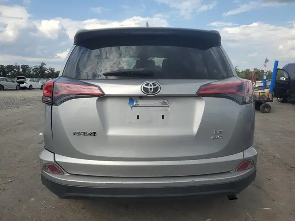 2018 TOYOTA RAV 4 auction photo 6