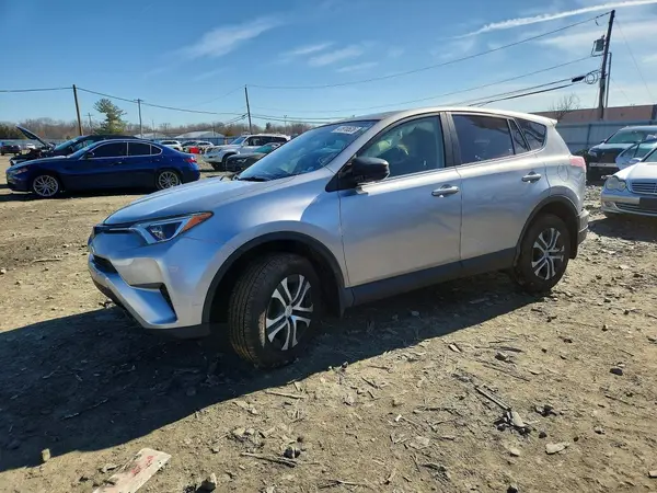 JTMBFREV6JJ196201 2018 TOYOTA RAV 4 - Image 1
