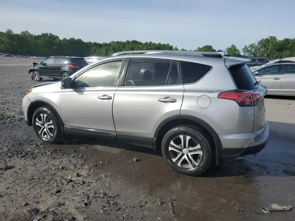 JTMBFREV6JJ199065 2018 TOYOTA RAV 4 - Image 2