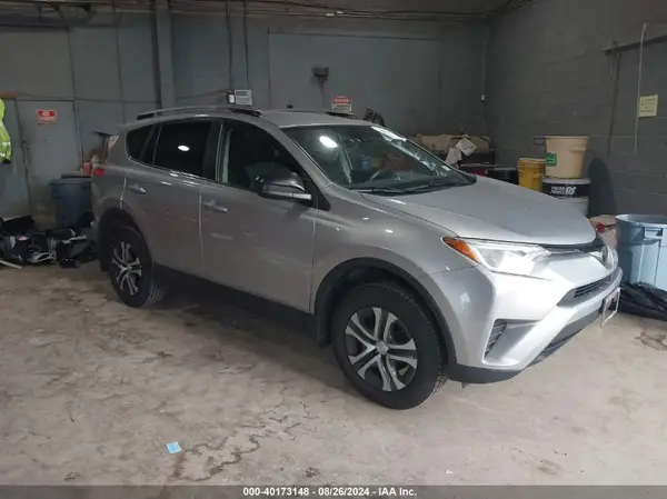 JTMBFREV6JJ199521 2018 TOYOTA RAV 4 - Image 1