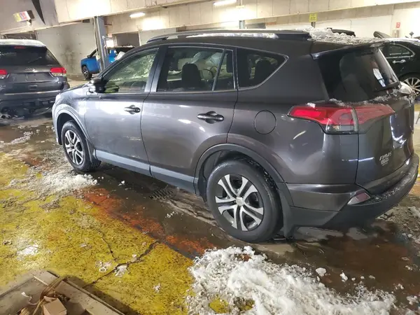 JTMBFREV6JJ205320 2018 TOYOTA RAV 4 - Image 2