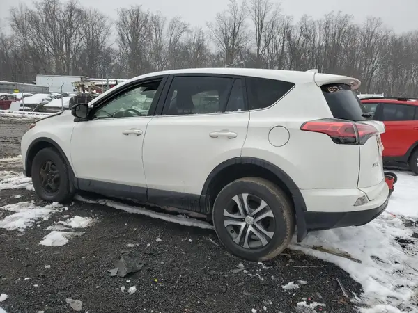 JTMBFREV6JJ213157 2018 TOYOTA RAV 4 - Image 2