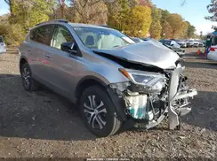 JTMBFREV6JJ216852 2018 TOYOTA RAV 4