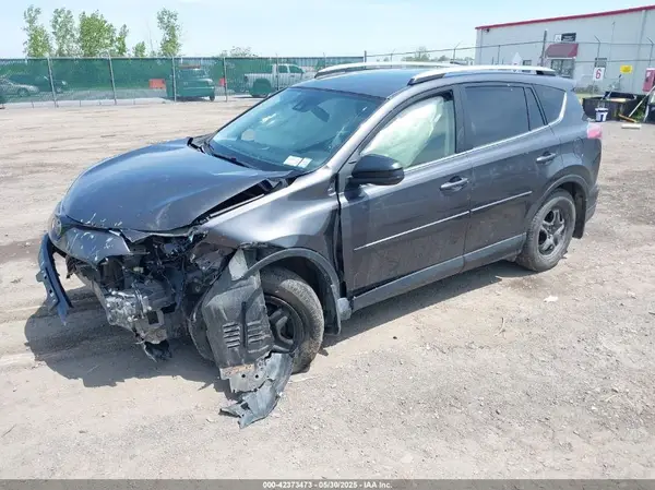 JTMBFREV6JJ219895 2018 TOYOTA RAV 4 - Image 2