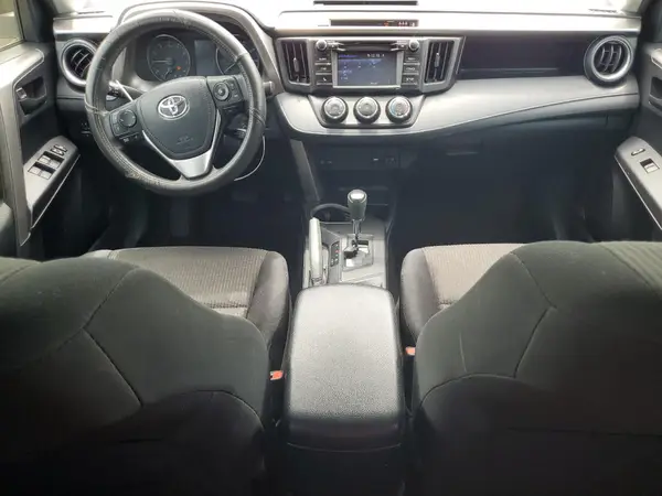 JTMBFREV6JJ729888 2018 TOYOTA RAV 4 - Image 8