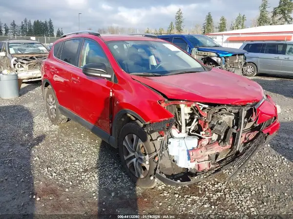 JTMBFREV7HJ127379 2017 TOYOTA RAV 4 - Image 1