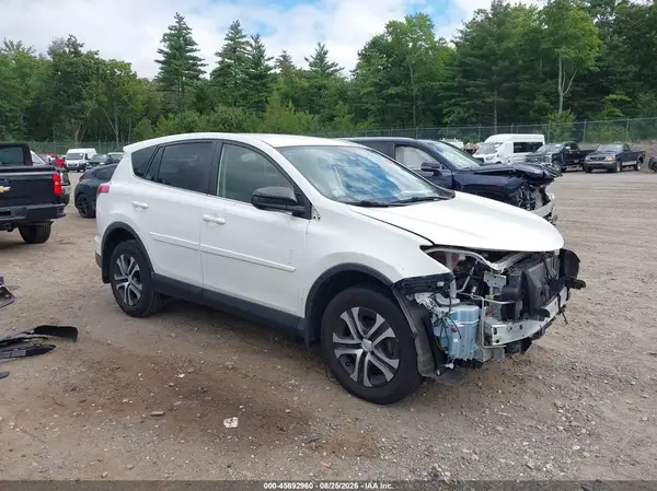JTMBFREV7HJ709952 2017 TOYOTA RAV 4 - Image 1