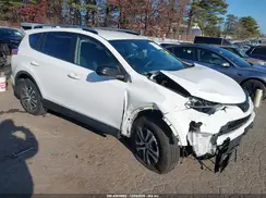 JTMBFREV7JJ200885 2018 TOYOTA RAV 4