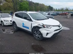 JTMBFREV7JJ219694 2018 TOYOTA RAV 4