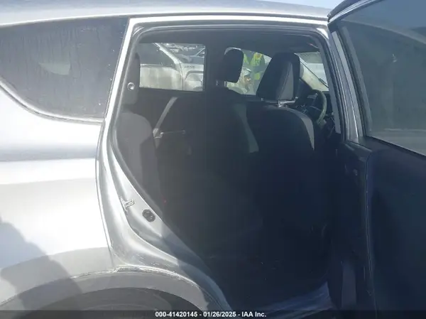 JTMBFREV7JJ222899 2018 TOYOTA RAV 4 - Image 8