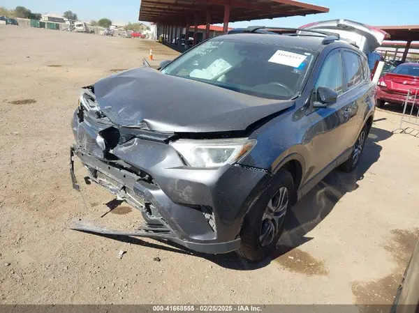 JTMBFREV7JJ260505 2018 TOYOTA RAV 4 - Image 2