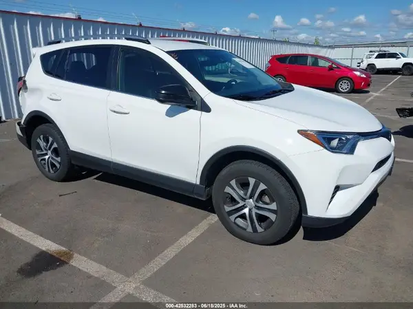 JTMBFREV7JJ721590 2018 TOYOTA RAV 4 - Image 1
