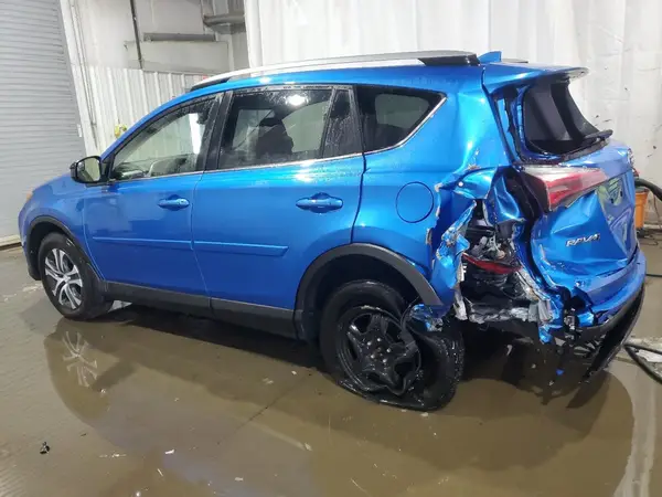 JTMBFREV7JJ735425 2018 TOYOTA RAV 4 - Image 2