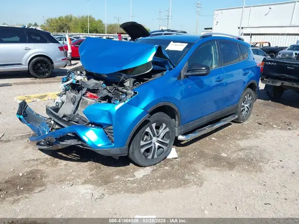 JTMBFREV8GD197535 2016 TOYOTA RAV 4 - Image 2