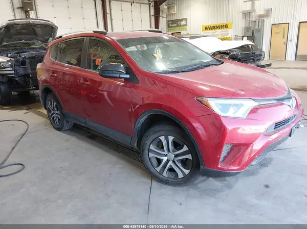 JTMBFREV8GJ093385 2016 TOYOTA RAV 4 - Image 1