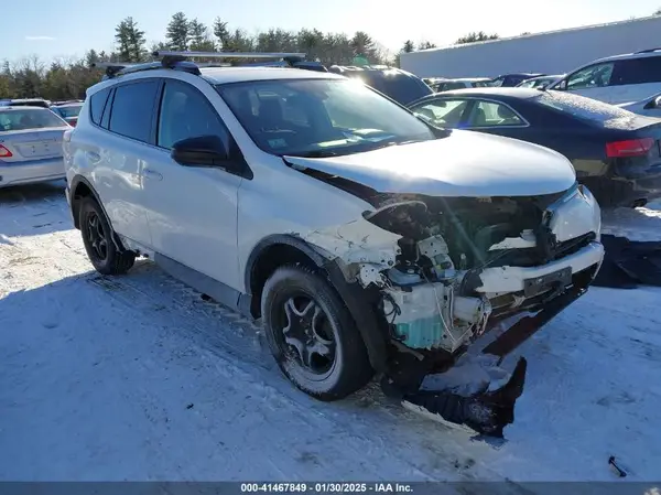 JTMBFREV8HJ116441 2017 TOYOTA RAV 4 - Image 1