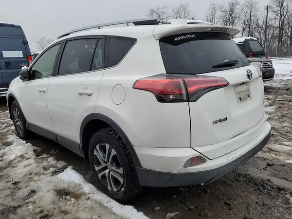 JTMBFREV8HJ122806 2017 TOYOTA RAV 4 - Image 2