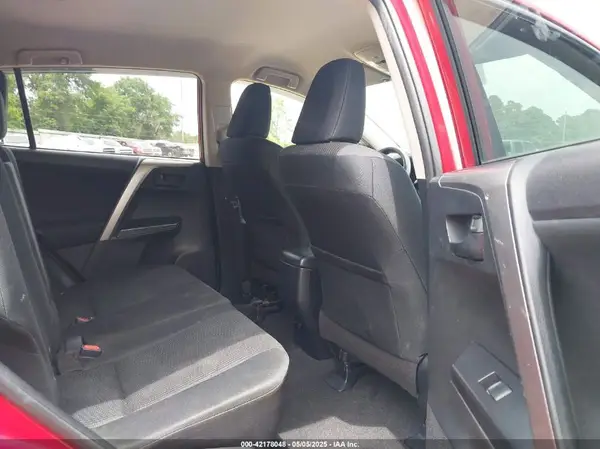 JTMBFREV8HJ145776 2017 TOYOTA RAV 4 - Image 8