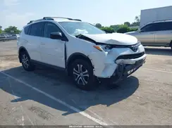 JTMBFREV8HJ157555 2017 TOYOTA RAV 4