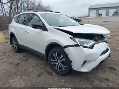 JTMBFREV8HJ711841 2017 TOYOTA RAV 4