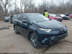 JTMBFREV8JD243050 2018 TOYOTA RAV 4