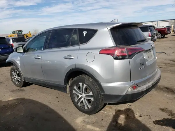 JTMBFREV8JJ196491 2018 TOYOTA RAV 4 - Image 2