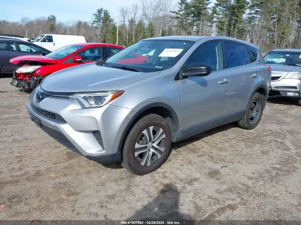 JTMBFREV8JJ224872 2018 TOYOTA RAV 4 - Image 2